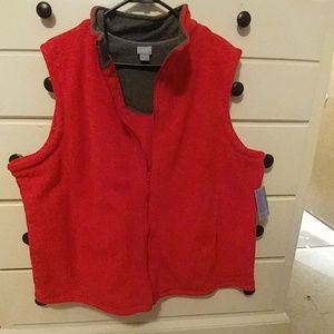 Laura Scott zip up vest